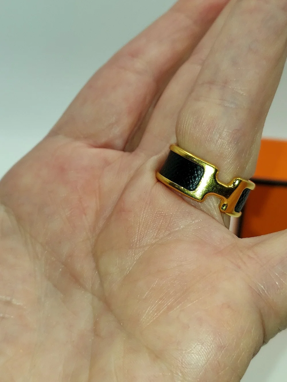 HERMES OLYMPE RING Gold Tone With Black Leather Sz M 6.75/7.25